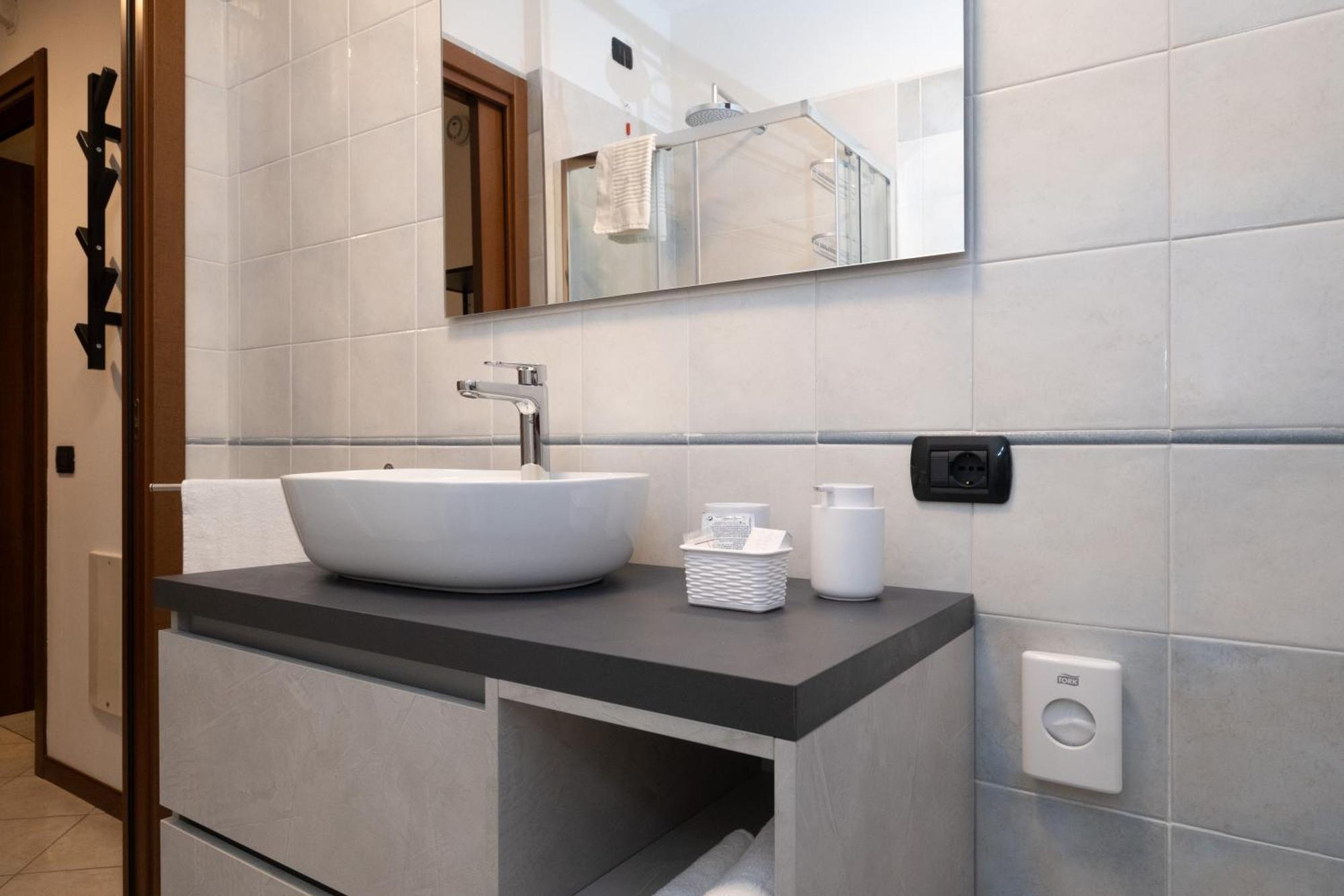 Bilocale A Lainate Lainhouse Apartment Luaran gambar