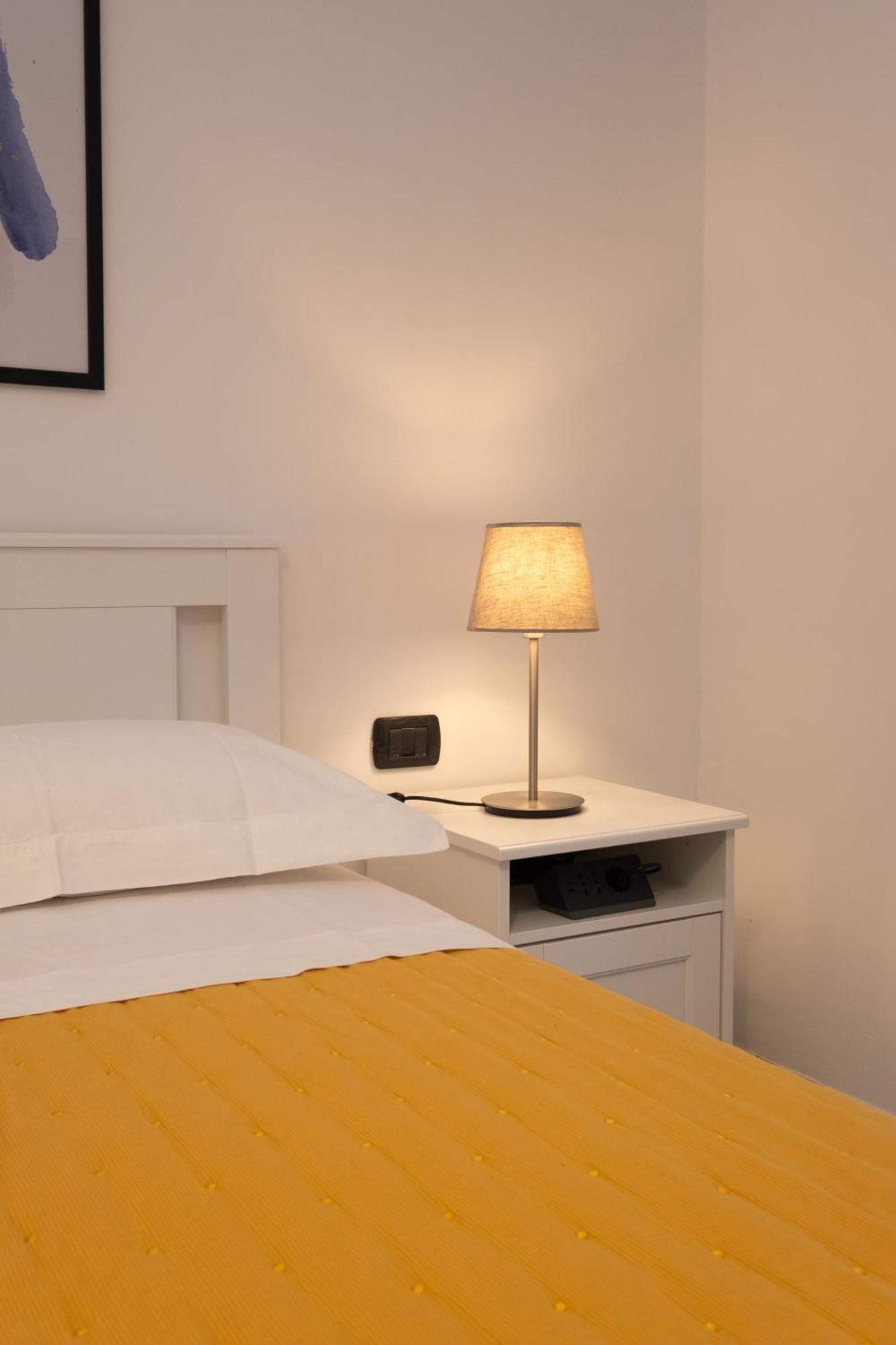 Bilocale A Lainate Lainhouse Apartment Luaran gambar